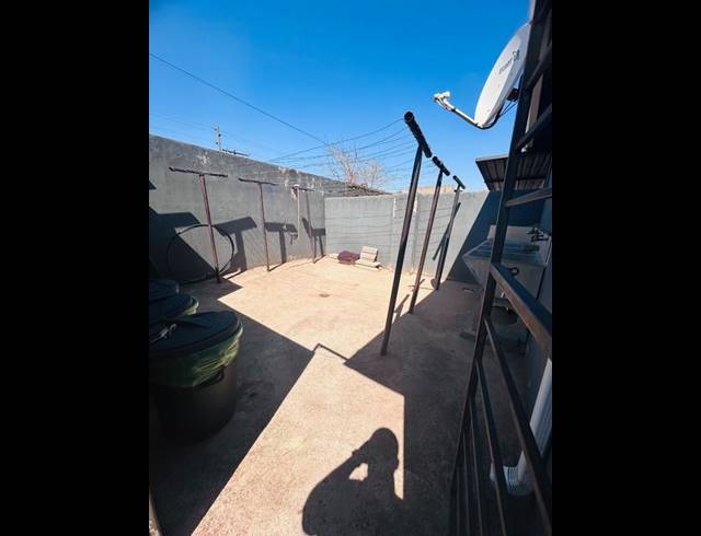 12 BEDROOM HOUSE FOR SALE IN PROTEA GLEN